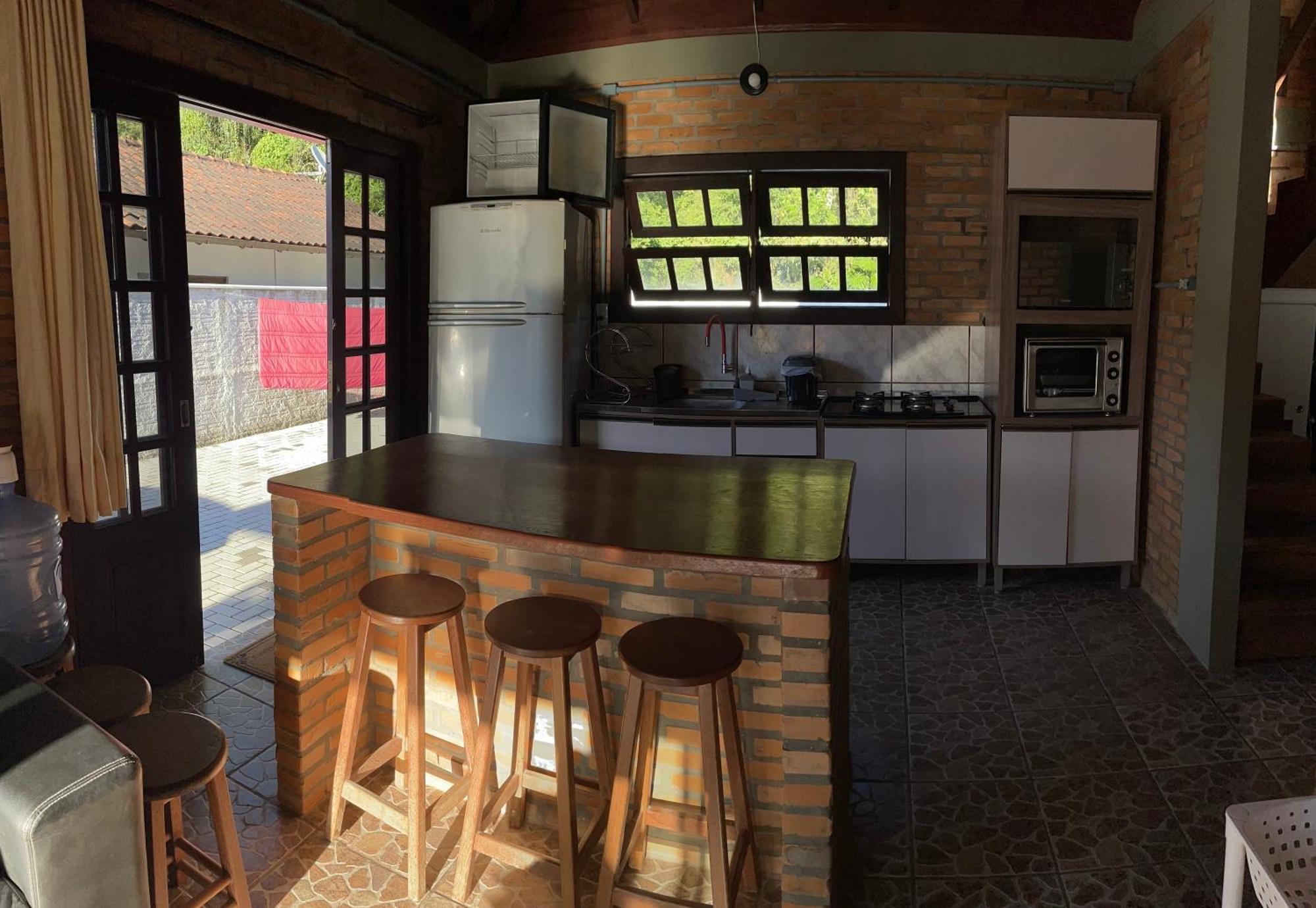 Casa Tijolinho A Vista - 150 Mt Praia Governador Celso Ramos Εξωτερικό φωτογραφία